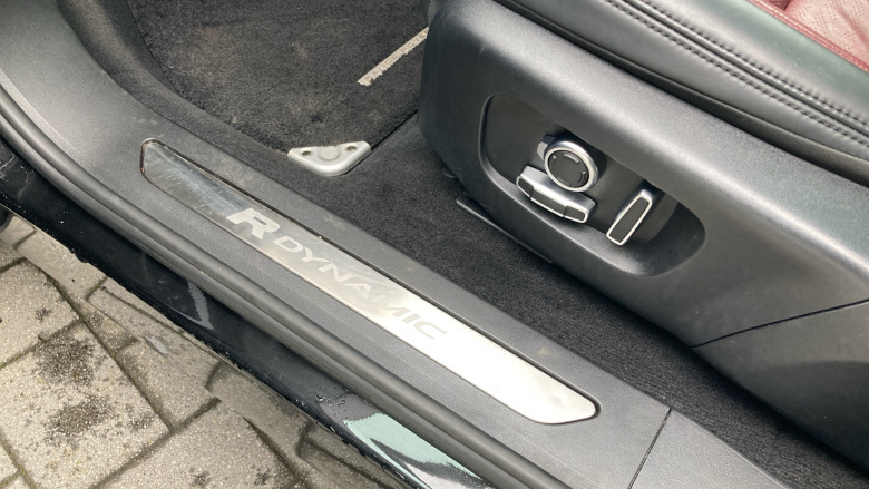 Land Rover Range Rover Evoque 2.0 D200 R-Dynamic HSE 5dr Auto Diesel Hatchback